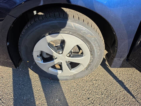 2012 Toyota Prius Two