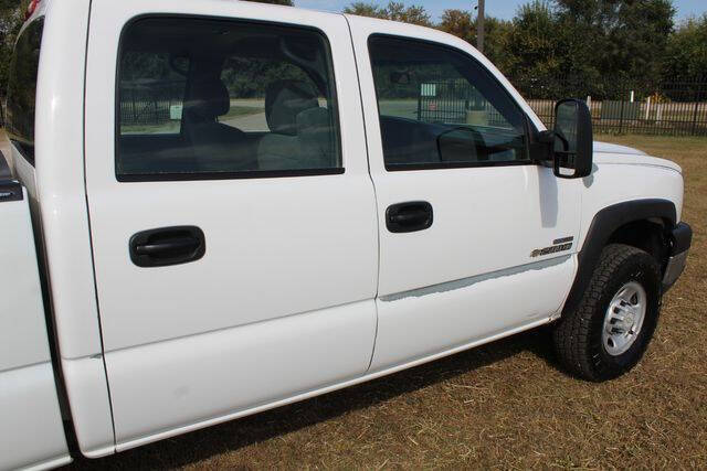 2006 Chevrolet Silverado 2500HD Work photo 7