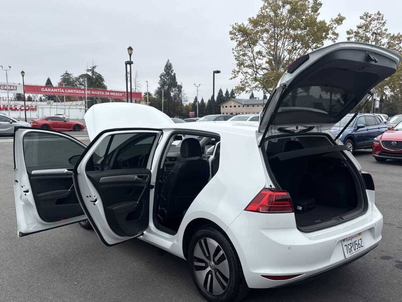 2015 Volkswagen e-Golf SEL Premium