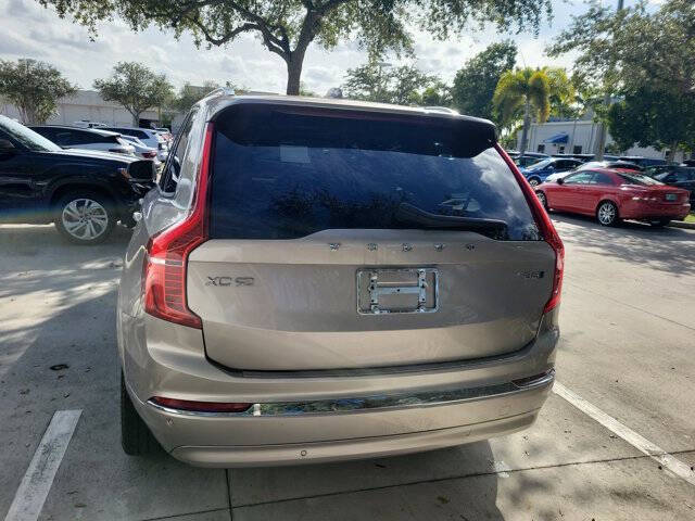 2024 Volvo XC90 B5 Core Bright Theme