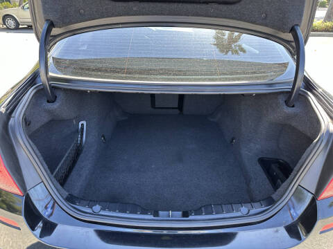 2013 BMW 5 Series 528i