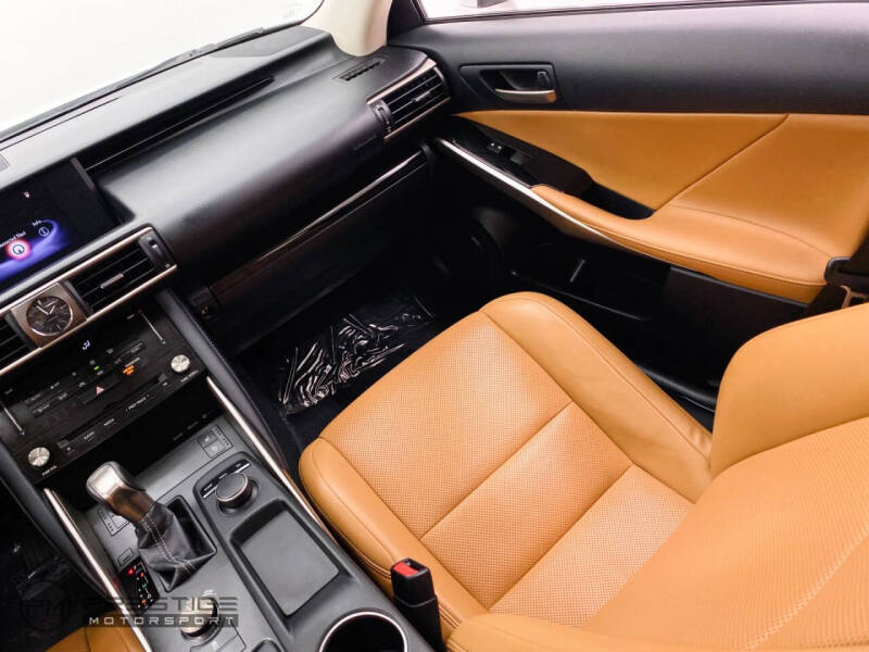 2017 Lexus IS 300