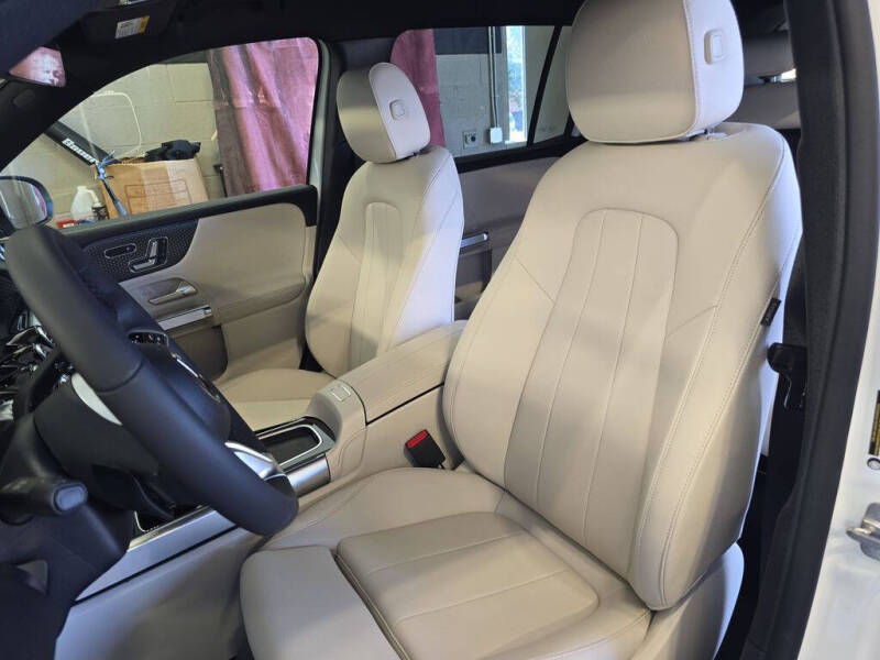 2025 Mercedes-Benz GLB GLB 250