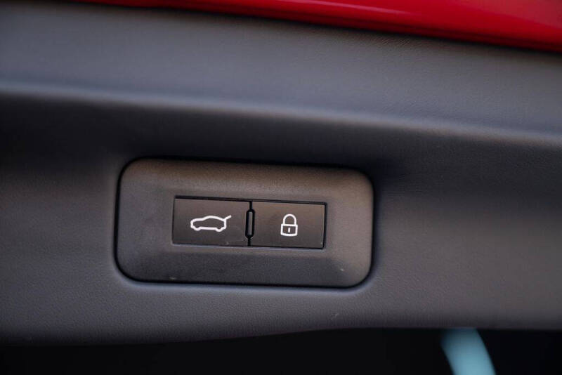 2025 Ferrari Purosangue