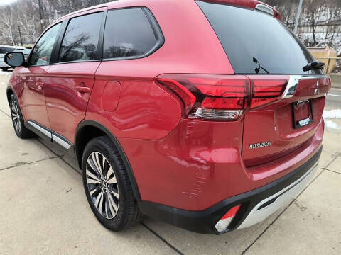 2019 Mitsubishi Outlander ES
