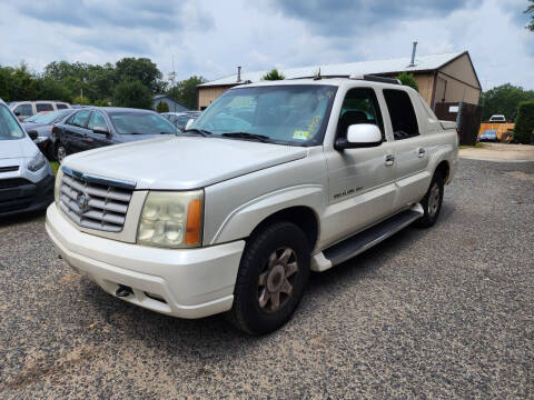 2004 Cadillac Escalade EXT for sale at Central Jersey Auto Trading in Jackson NJ