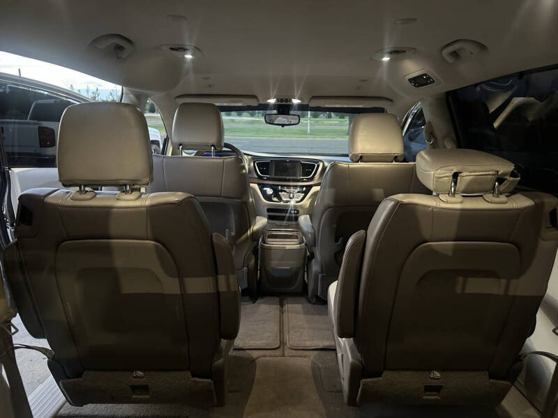 2018 Chrysler Pacifica Touring L