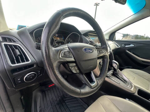 2017 Ford Focus Titanium