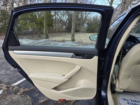 2012 Volkswagen Passat SE PZEV