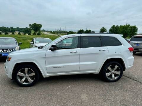 2015 Jeep Grand Cherokee for sale at Iowa Auto Sales, Inc in Sioux City IA