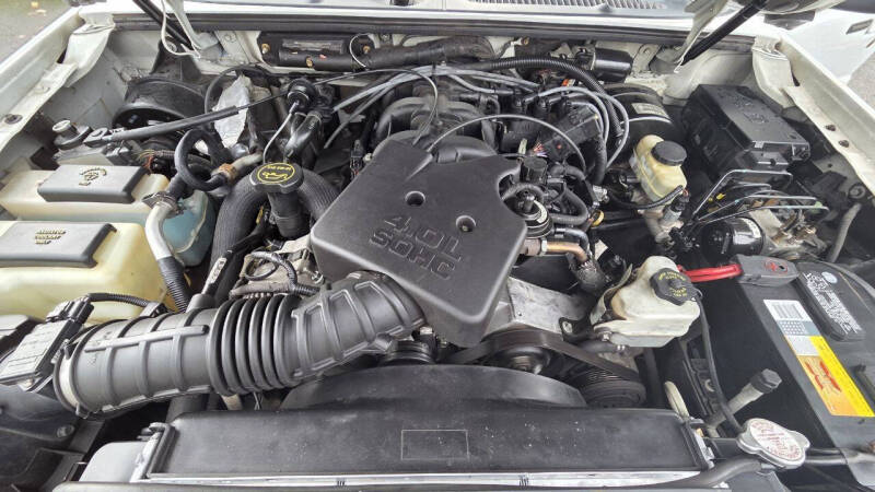 2004 Ford Explorer Sport Trac XLT