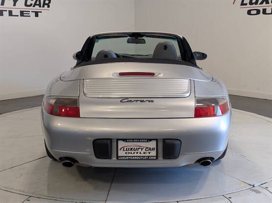 2000 Porsche 911 Carrera