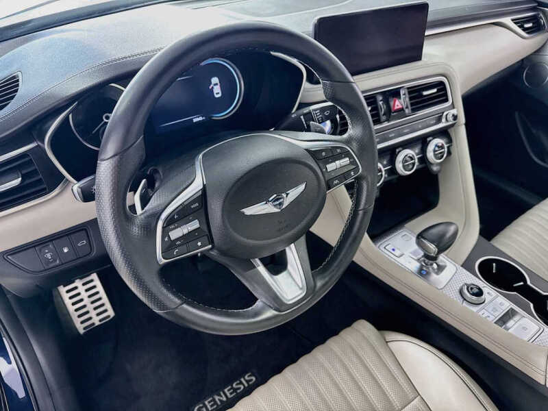 2023 Genesis G70