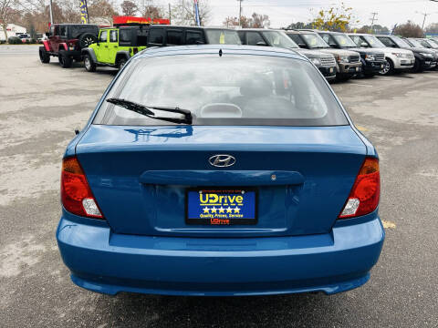 2004 Hyundai Accent GL