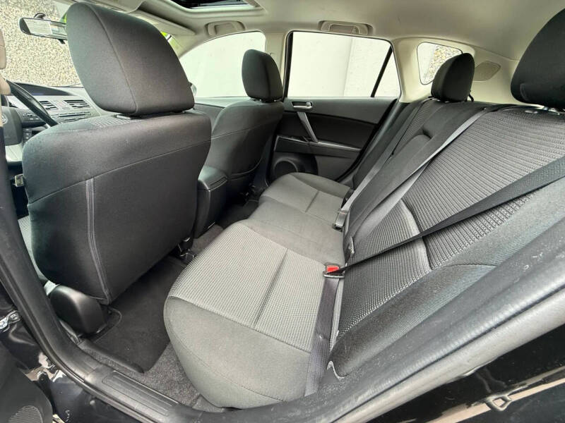 2013 Mazda MAZDA3 i Touring