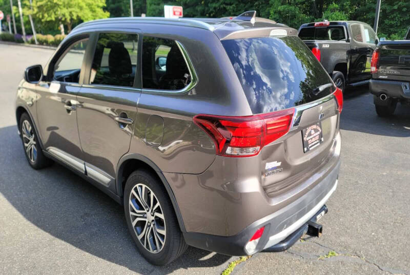 2017 Mitsubishi Outlander SE
