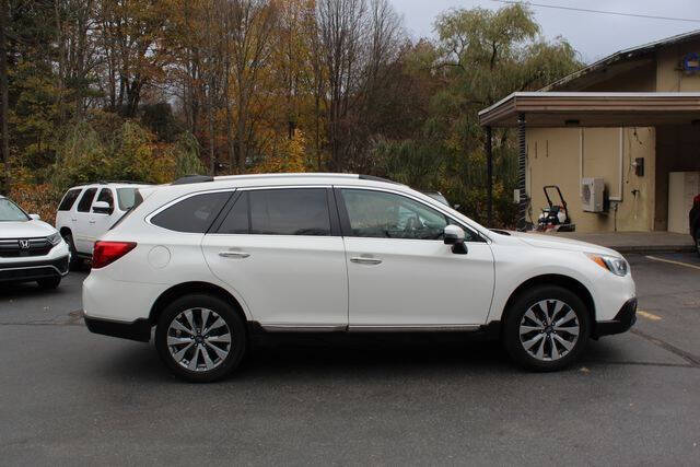 2017 Subaru Outback 2.5i Touring