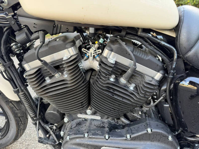 2022 Harley-Davidson XL883N Iron 883