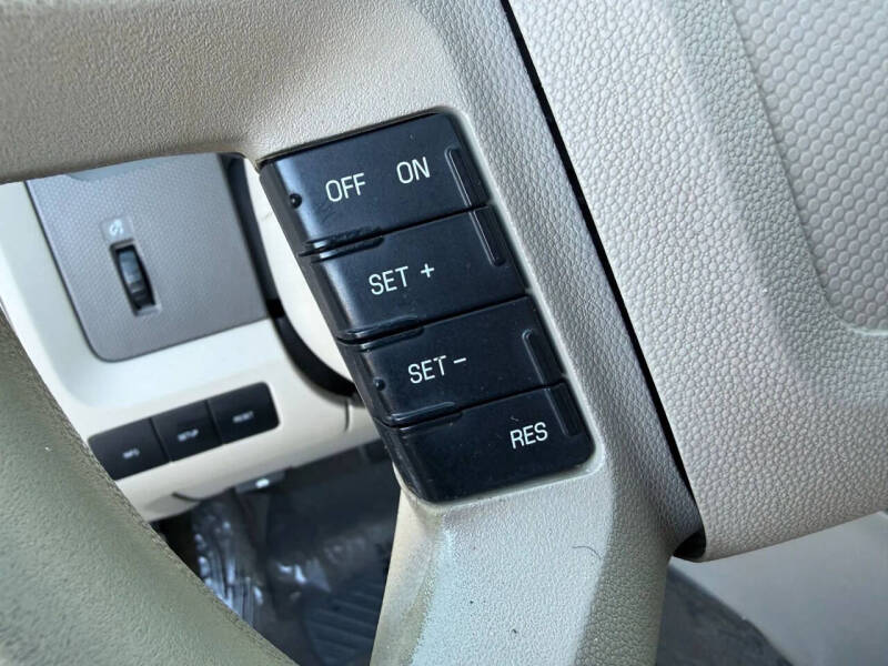 2011 Ford Escape XLS