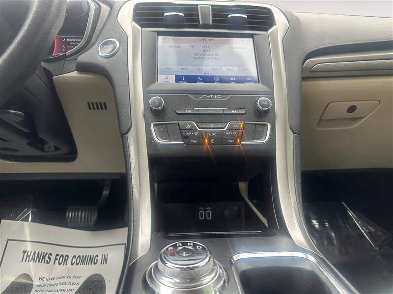 2020 Ford Fusion Hybrid SE