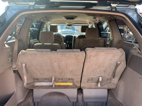 2005 Toyota Sienna LE 8 Passenger