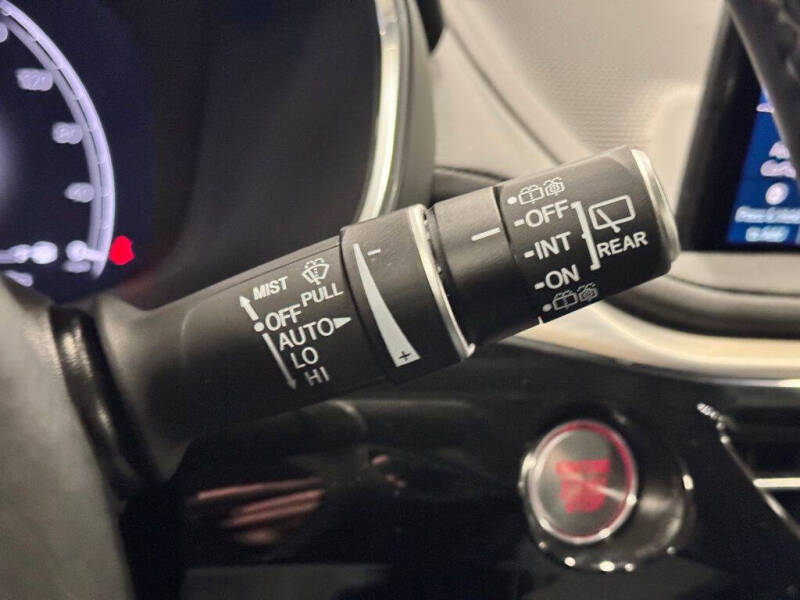 2025 Acura MDX w/Tech