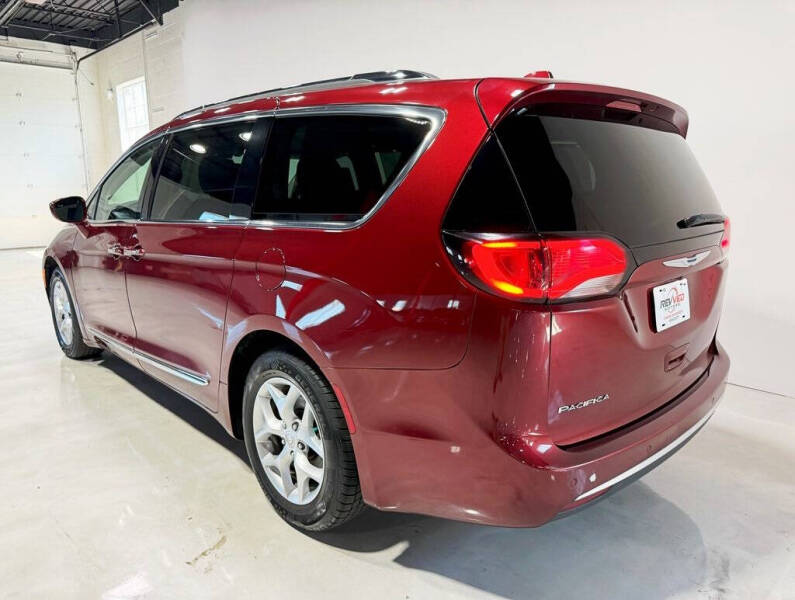 2018 Chrysler Pacifica Touring L Plus