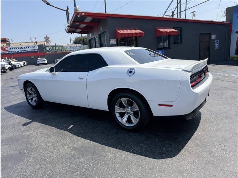 2019 Dodge Challenger SXT