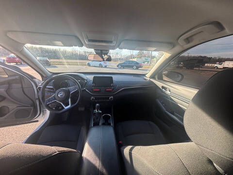 2024 Nissan Altima 2.5 SV