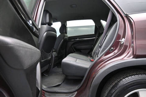 2011 Kia Sorento LX