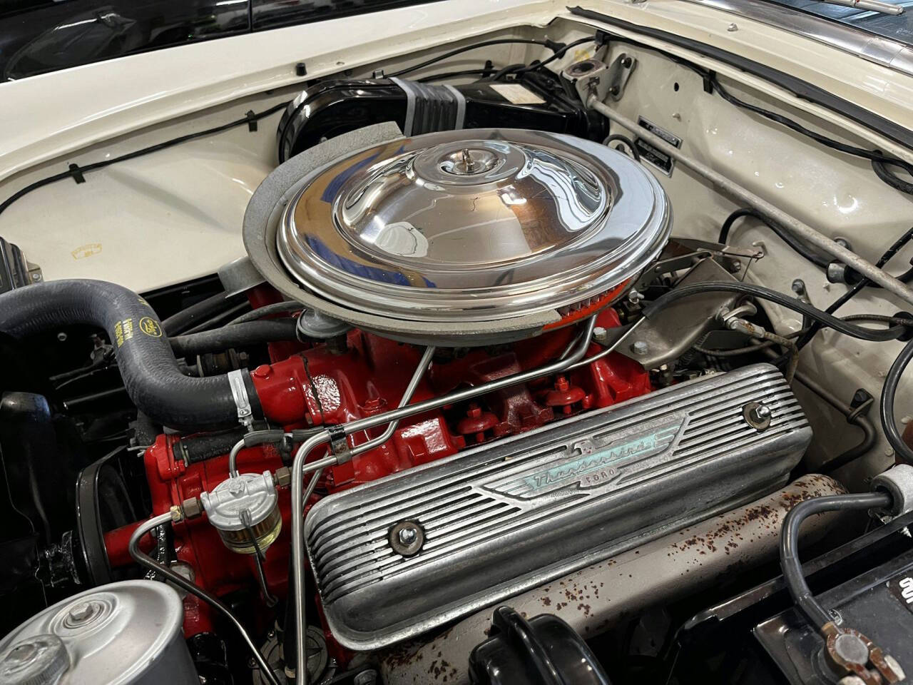 1957 Ford Thunderbird 15