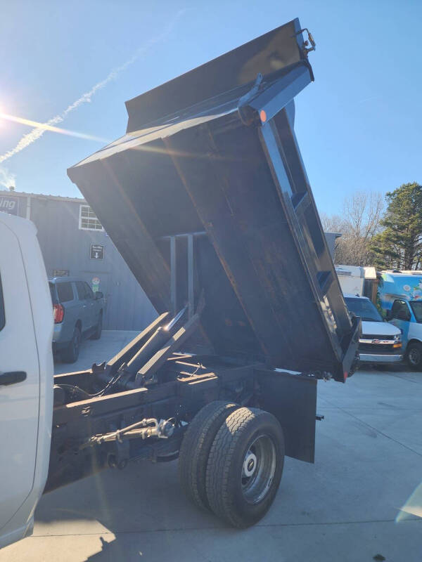 2022 Chevrolet Silverado 3500HD CC Work Truck