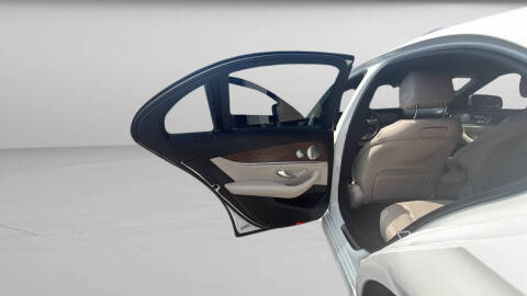 2018 Mercedes-Benz E-Class E 300
