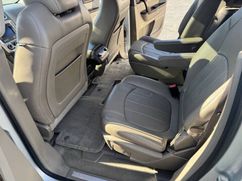 2016 GMC Acadia Denali