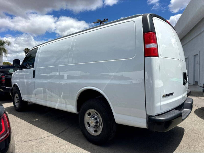 2024 Chevrolet Express 2500