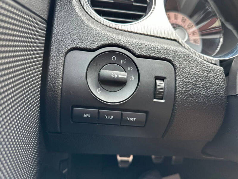 2012 Ford Mustang GT Premium