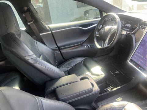2015 Tesla Model S 85D