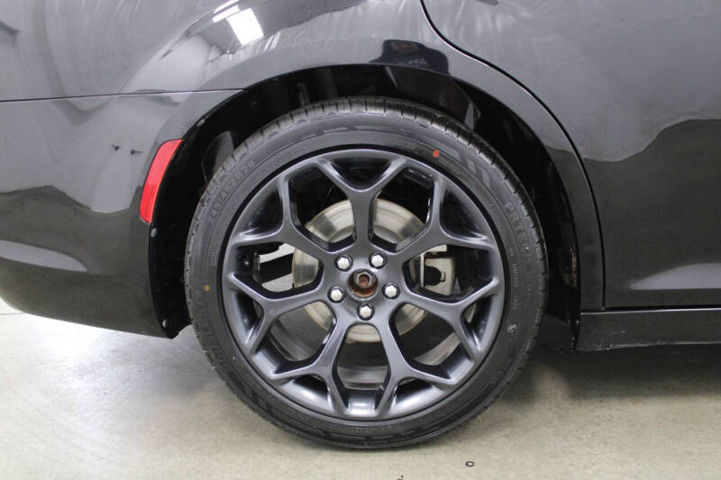 2022 Chrysler 300 Touring