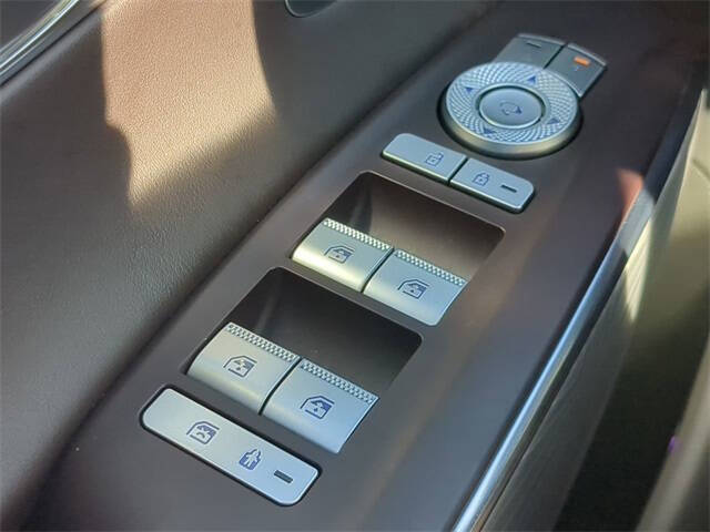 2023 Genesis GV70 2.5T Standard