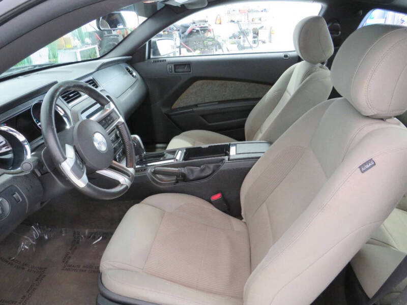 2014 Ford Mustang V6