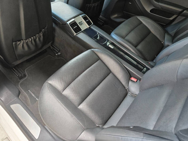 2015 Porsche Panamera S E-Hybrid