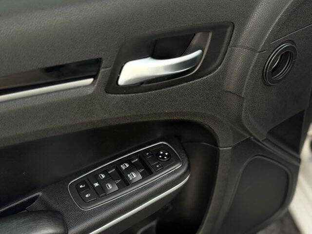 2021 Chrysler 300 S V6