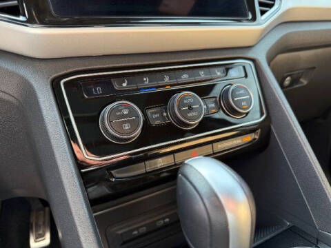 2022 Volkswagen Atlas Cross Sport V6 SEL Premium R-Line 4Motion