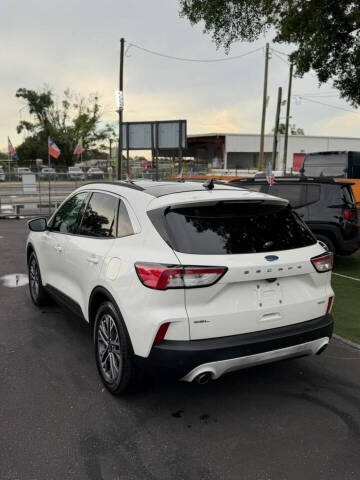 2020 Ford Escape SEL