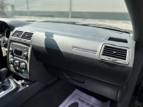 2010 Dodge Challenger SE