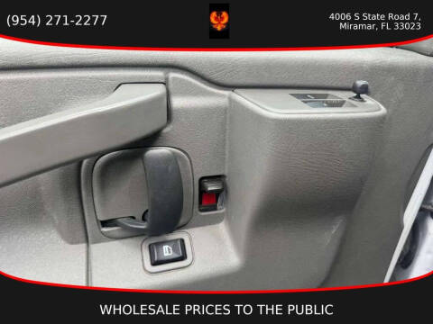 2022 Chevrolet Express 2500