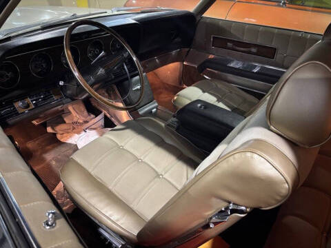 1969 Ford Thunderbird