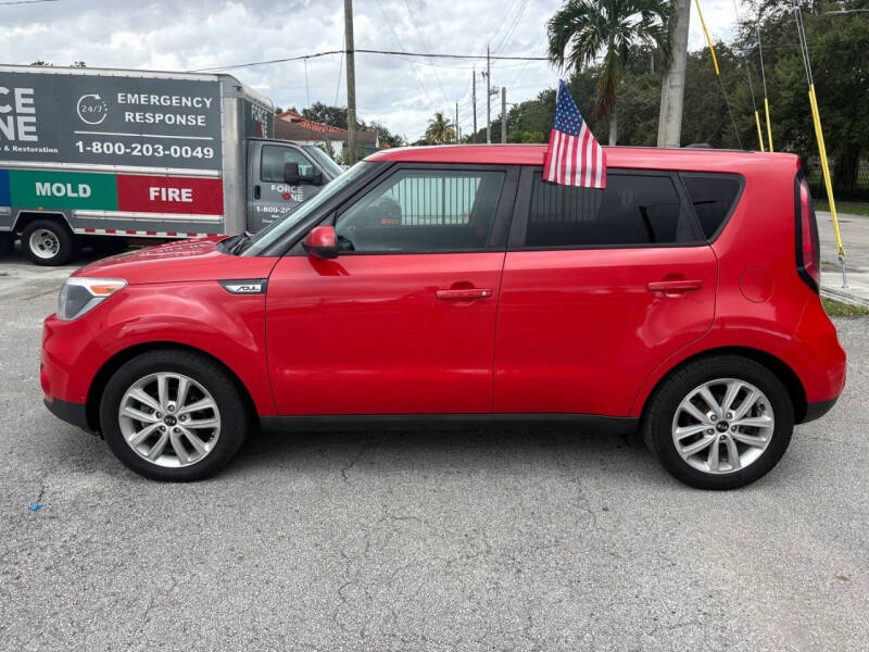 2017 Kia Soul +