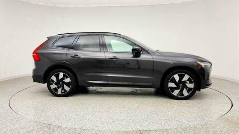 2024 Volvo XC60 Recharge T8 Ultimate Dark Theme