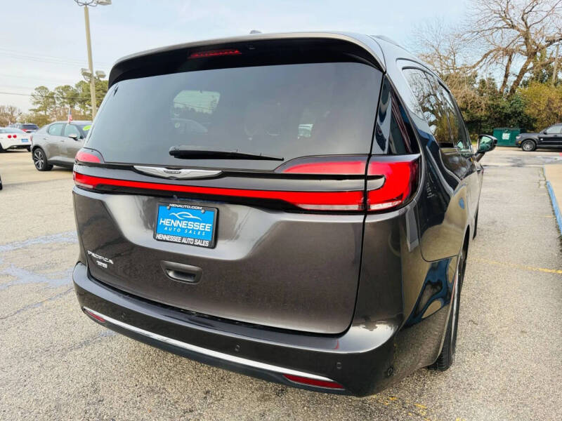 2022 Chrysler Pacifica Touring L